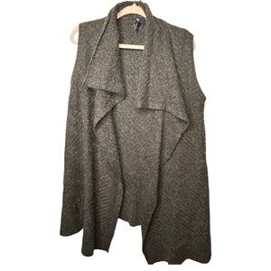 Women's Gap Gray Sweater Vest size M